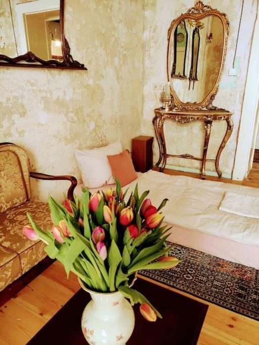 Апартаменты Schoeneberg Flat & Art Gallery Берлин