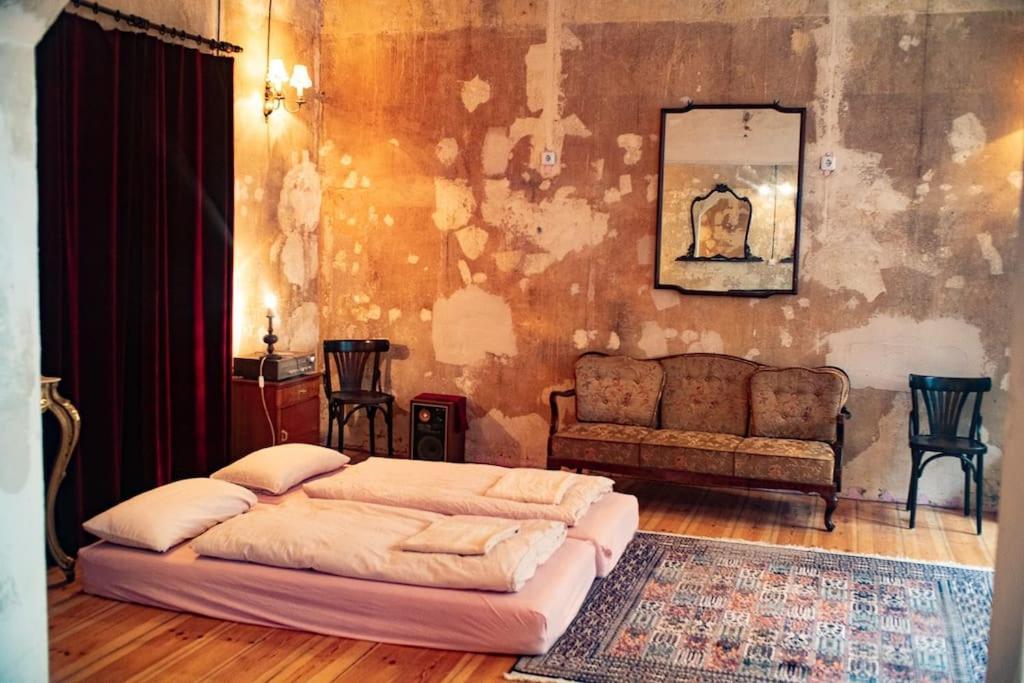 Апартаменты Schoeneberg Flat & Art Gallery Берлин